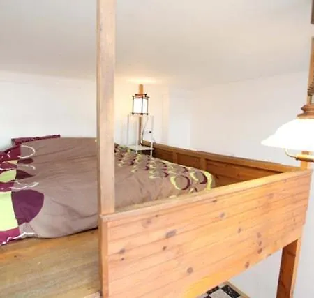 2 Steps From The Sea, Calm, Full Furnished דירה *