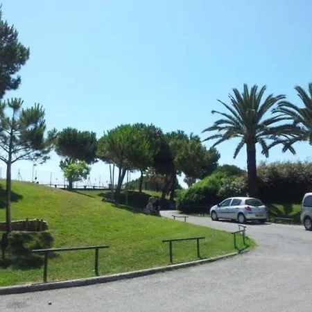 2 Steps From The Sea, Calm, Full Furnished דירה *